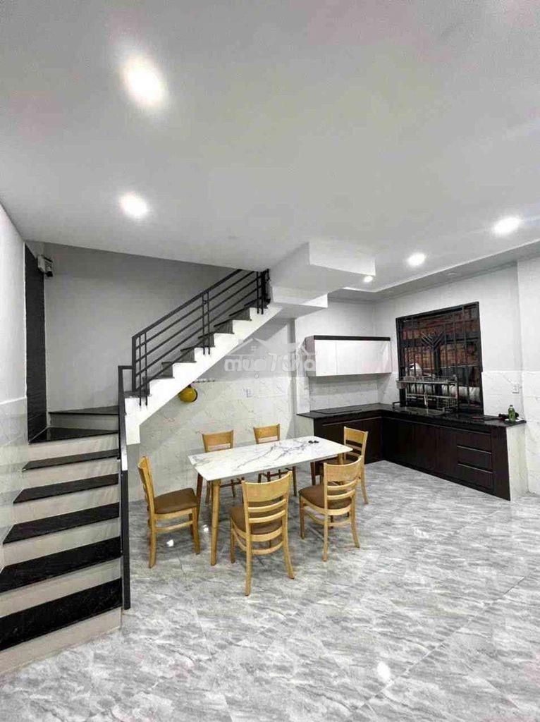 Chủ nhà gấp bán 40m2, 5mx8m đường lê văn quới,2 lầu giá nhỉnh 4 tỷ 2