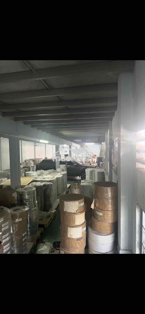 Cho thuê kho xưởng 450m2 đường tân sơn nhì, tân phú giá 33 triệu - 3