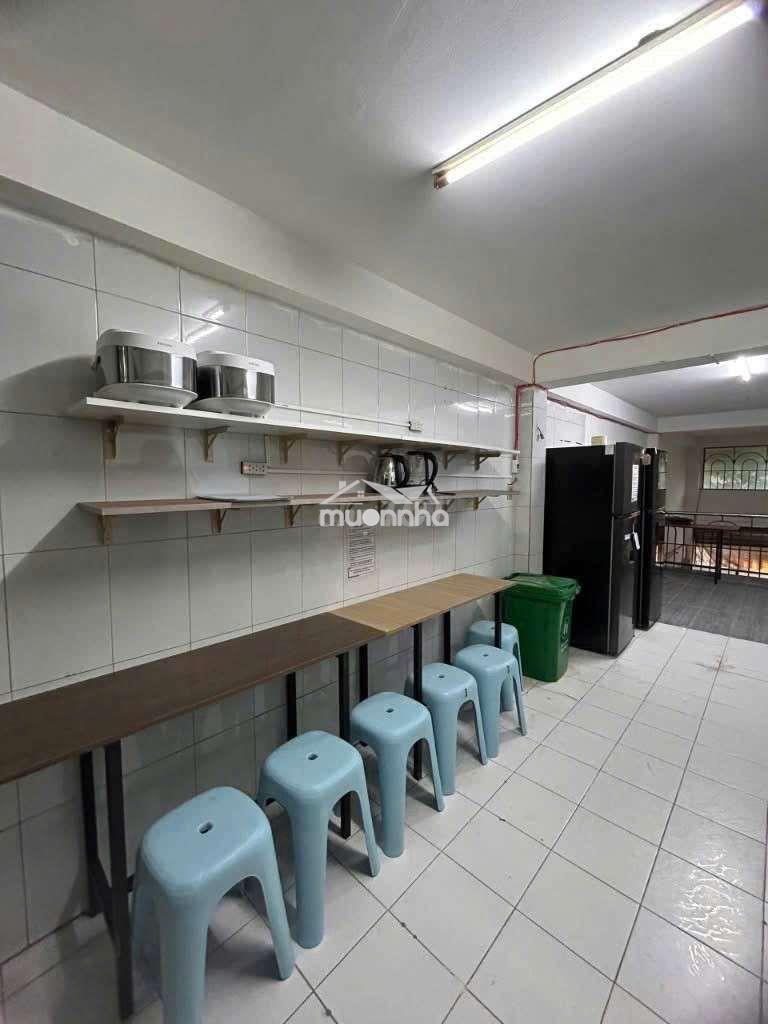 Ký túc xá thoáng mát gần nguyễn hữu thọ - 4