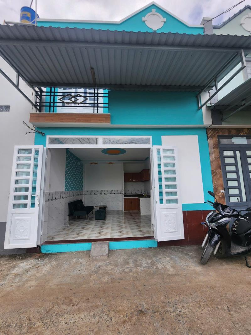 Bán nhà nhỏ gần hóc môn - giá 400 triệu