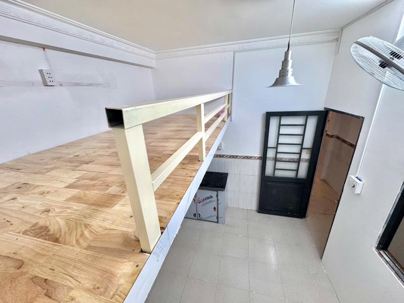 🎓 Căn hộ duplex gác cao thoáng mát – sát cổng trường huit tân phú - 3