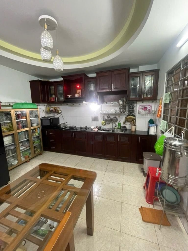 Ngay cầu vượt cây gõ - mặt tiền hồng bàng – q.6 - 5 tầng – dt: 4.1*16m – 21 tỷ 5 - 3