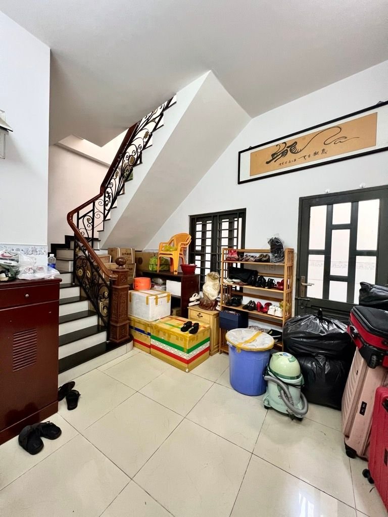 Mặt tiền kinh doanh -  hoàng ngọc phách - tân phú -dt: 5.8*22m - 5 tầng – 23 tỷ 5 - 2
