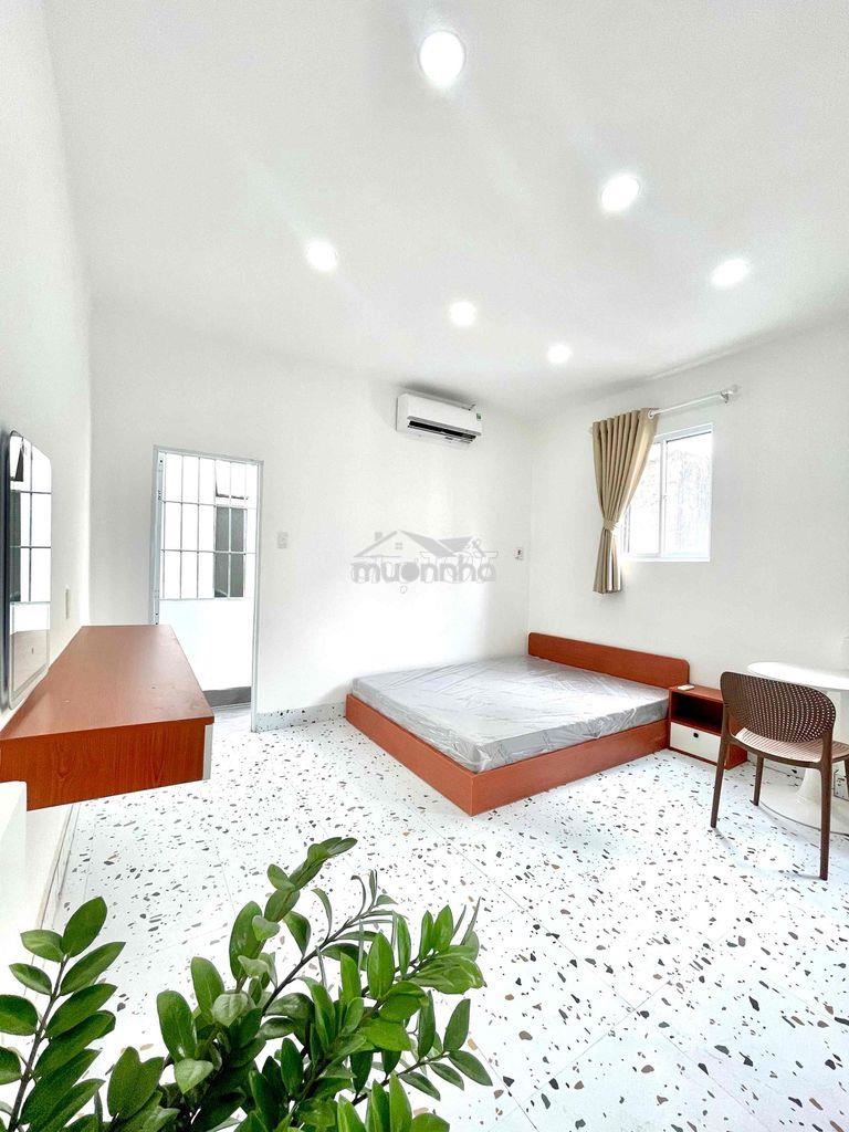 Căn studio q1 - ban công cửa sổ full nội thất - 4