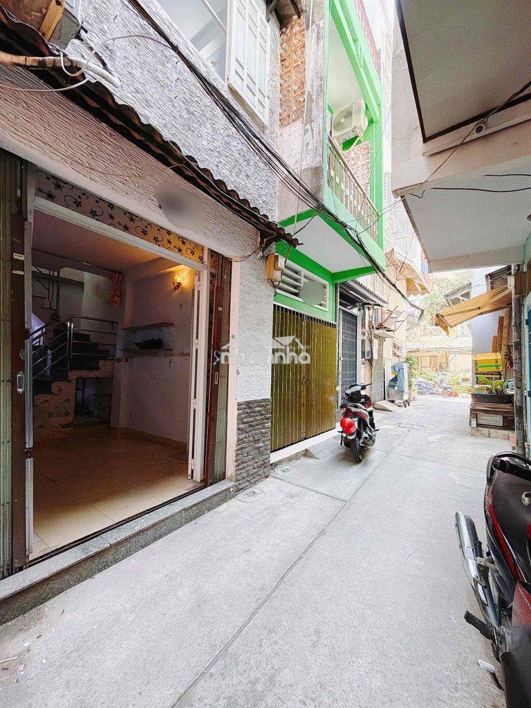 Bán nhà 4 tầng khu dân cư gần đường hẻm rộng thông thoáng