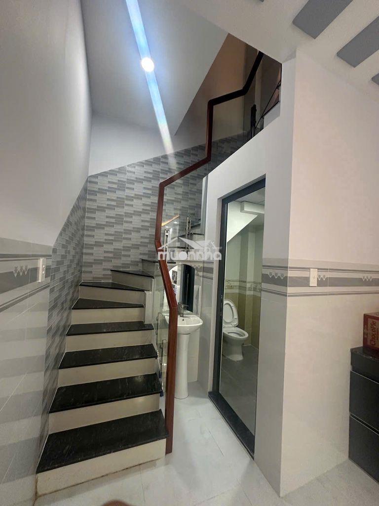 Bán nhà mới xây khu dân cư ổn định - 4