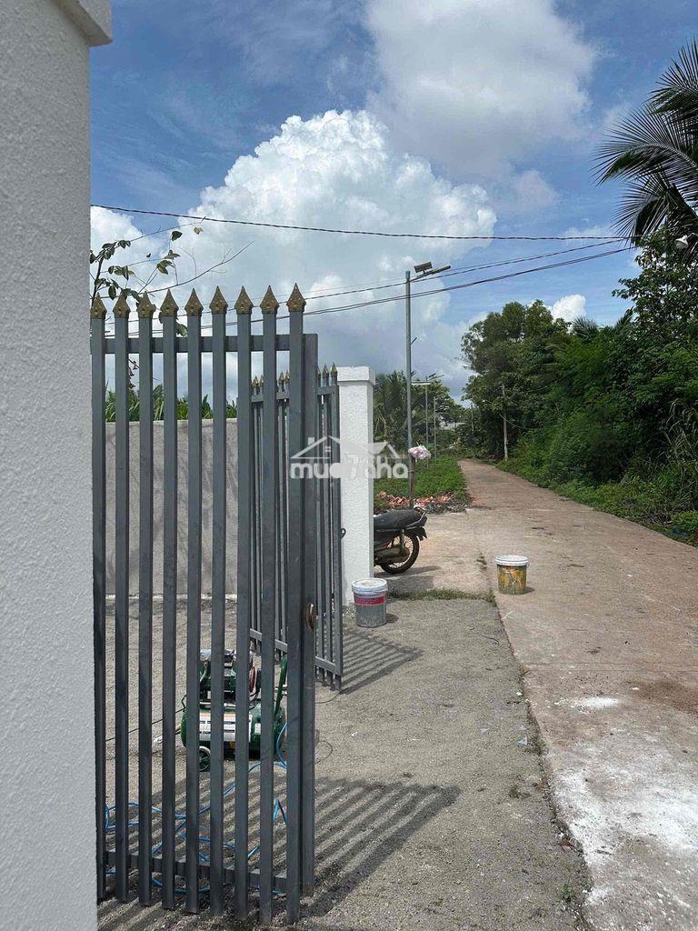 Top nhà ngang rộng hơn 12m ngay tại p.long khánh - 2
