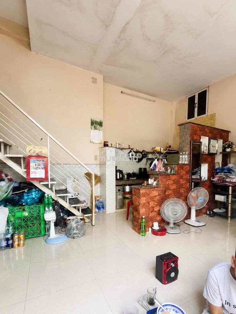 Bán nhà quận 3 – ngang 6m nở hậu 7,4m – sân rộng – giá chỉ nhỉnh 3 tỷ - 3