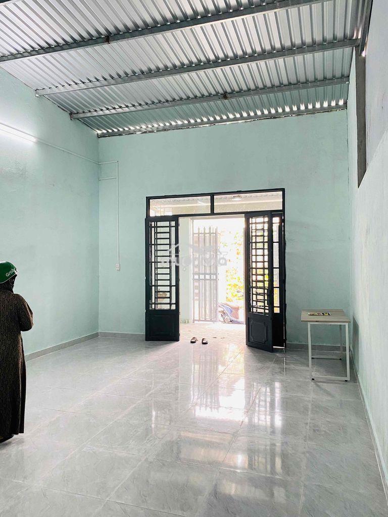 Kho mới xây sạch đẹp. gác lửng. đường thông xe tải - 3