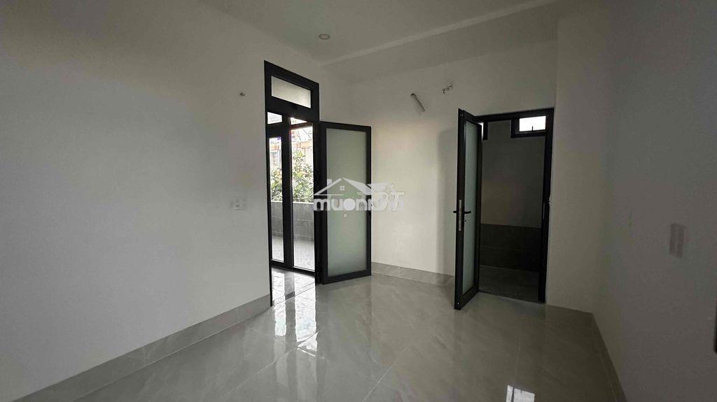 Cho thuê phòng ban công rộng thoáng mát, cửa sổ lớn đón sáng! - 2