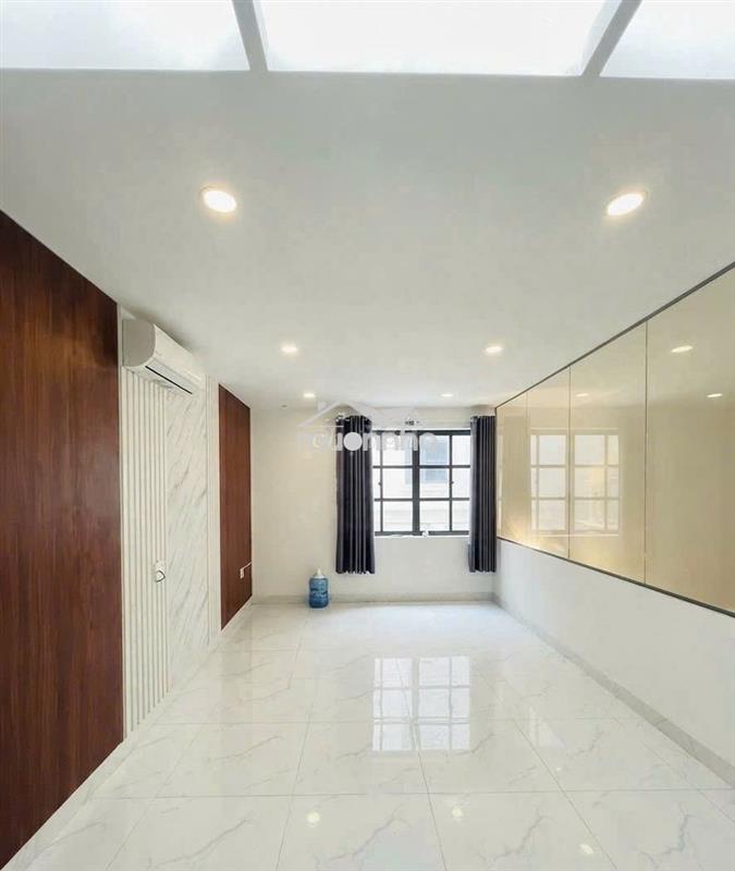 Cityland văn phòng lầu 1 giá 5tr sẵn máy lạnh