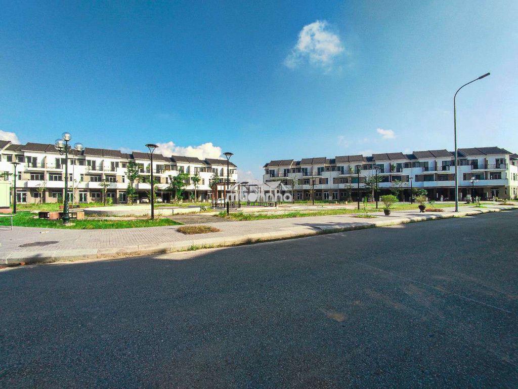 Bán nhà 3 tầng royal park huế, 80m2, 3pn - 2