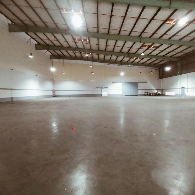 Cho thuê kho xưởng kho 2000m2 + sân 2000m2 - có pccc tự động - cont40 vào