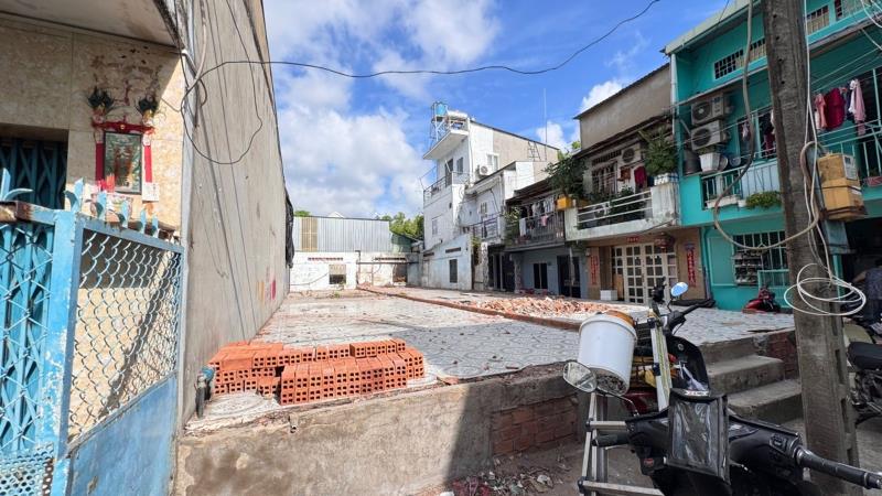 Đất chiến lược bình trị đông ( bình tân) – dt: 4*20m – 4 tỷ 3 - 4