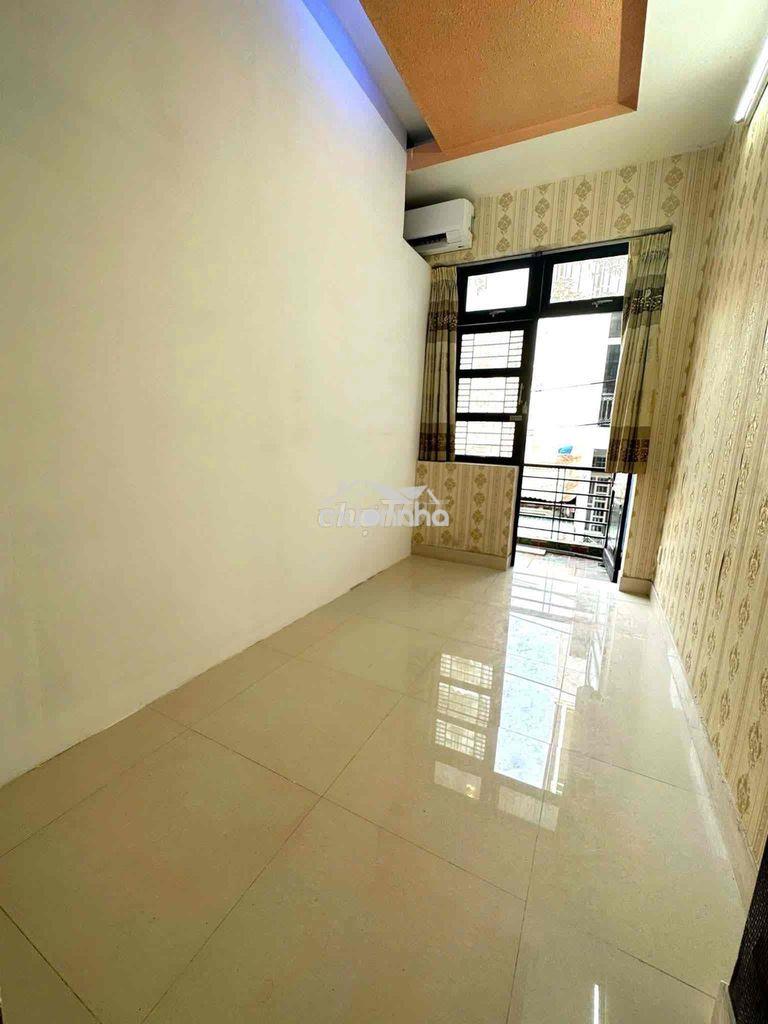2pn,wc,phòng khách,ban công,gần bách khoa - 2