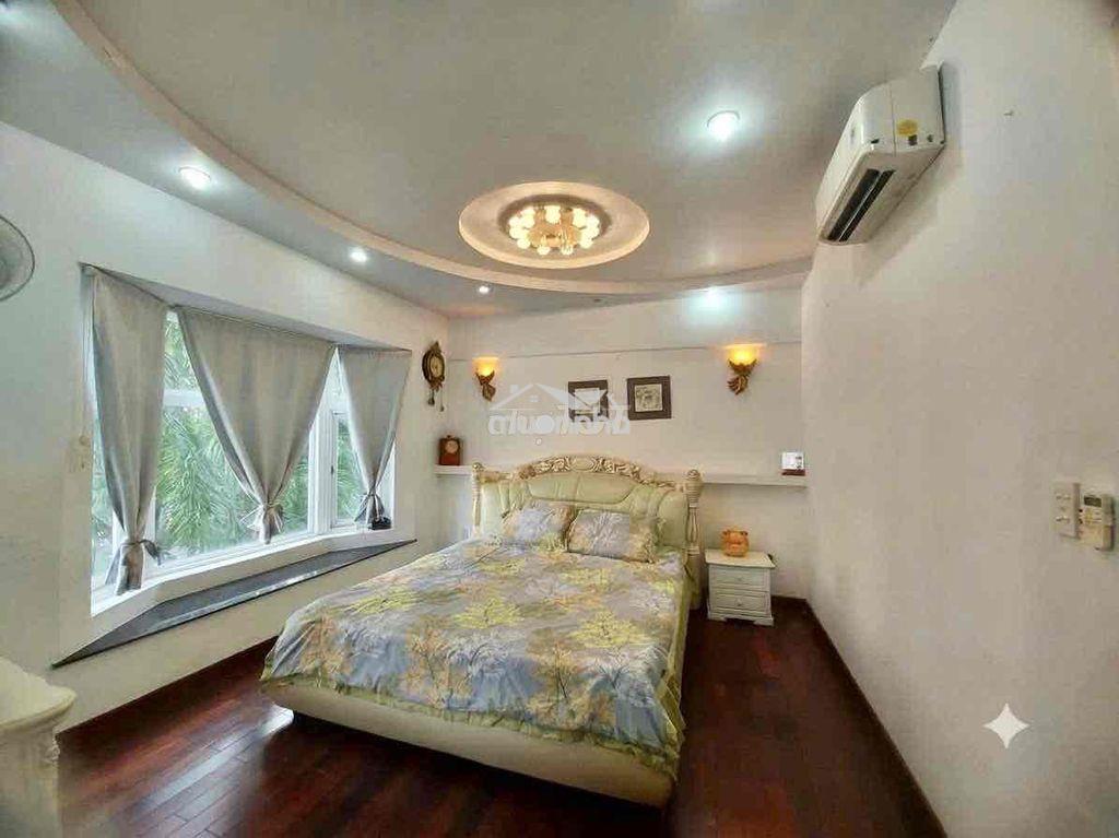 231 triệu/m2 giảm còn 212 triệu/m2 biệt thự phú mỹ hưng quận 7 - gần c - 3