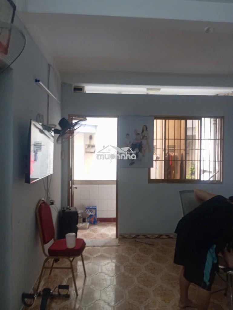 Bán gấp lầu 1  cc hùng vương siêu thị đm chợ lớn, q. 5, 50m²,  2,36 tỷ - 3