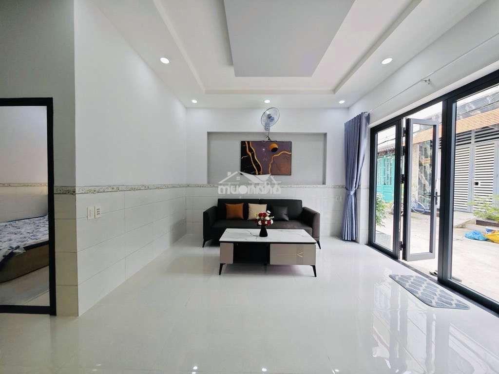 Bán nhà 44m2 - hẻm 6m - 2 tầng gần mercerdes quang trung - 3
