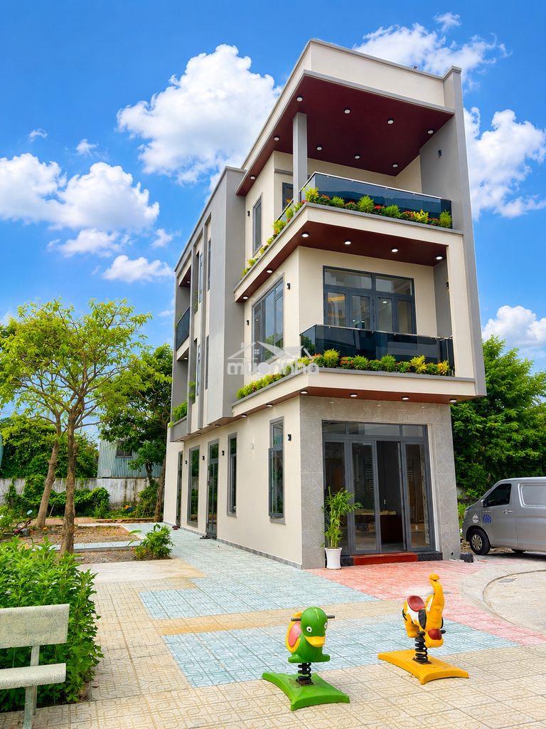 Bán nhà 2 mặt tiền ôm trọn công viên 1.000m² – giá 7,3 tỷ