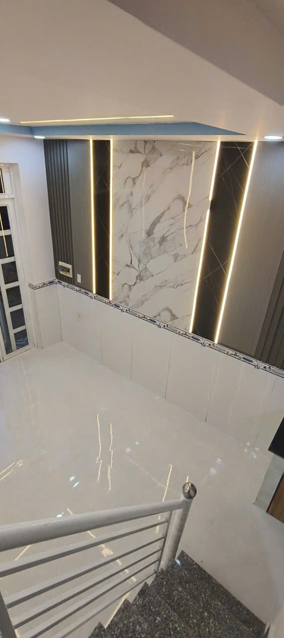 Chỉ 450 triệu sở hữu căn nhà trệt lầu [4m*7m] nhà mới ở liền ngay hóc môn - 2