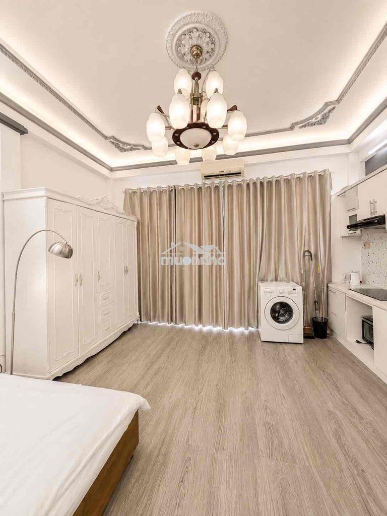 Phòng bancon 35m2 full nt ngay lê văn sỹ q3 - 4