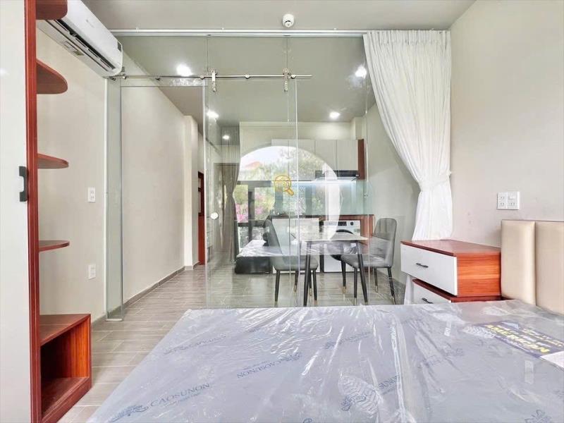 Căn hộ 1pn - tách bếp vách kính sang trọng - máy giặt riêng - ngay chân cầu bông - thuận tiện di chuyển q1, q3, phú nhuận - 3