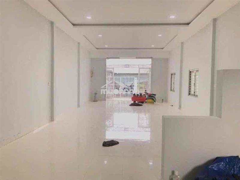 Cho thuê kho 10tr/th dt: 10x20 ( có phòng , bếp )  💠sát kcn vĩnh lộc,