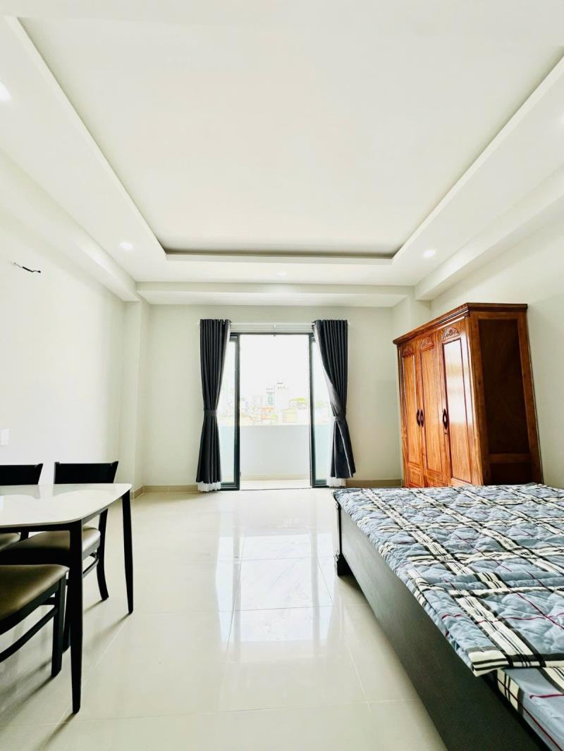 Cho thuê studio ban công 35m2 full nội thất ngay ngã tư hàng xanh - trường đại học hutech - ngoại thương - hồng bàng - uef - 4