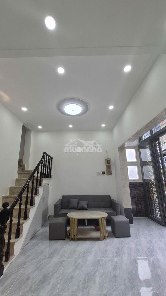 Nhá mới, hẻm 304 nguyễn duy, p9, q8, 1 trệt, 2lầu, n5,2m/nh6m x d7,5m. - 4