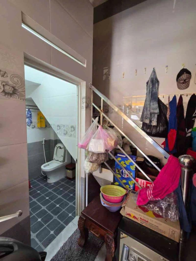 4 tầng - hẻm xe tải - lò gốm - q.6 - dt: 4*7m - 4 tỷ 3 - 4