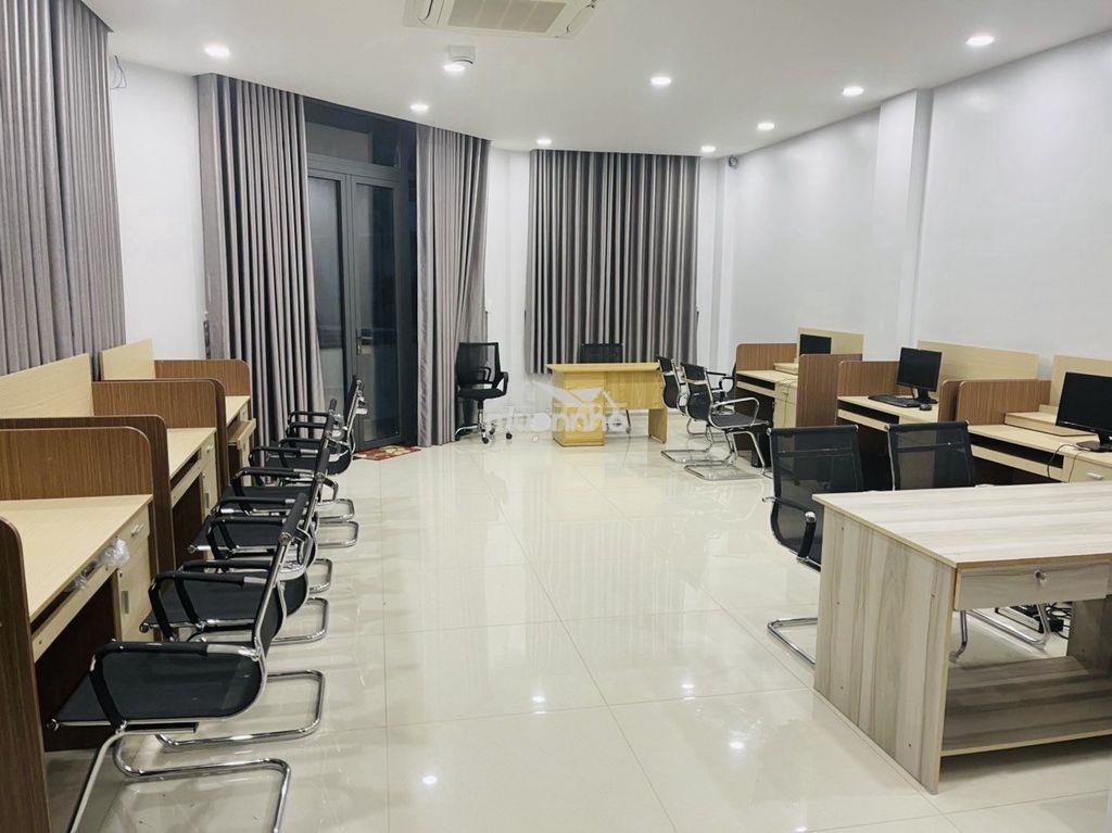 Tầng 2, căn góc 2 mặt tiền 50m2 có thang máy, máy lạnh giá chỉ 9 triệu - 4