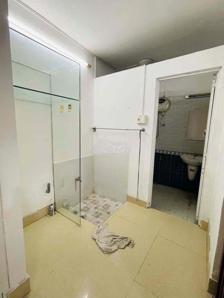 Cho thuê nhà cách mạng tháng 8 – 3 lầu – 3pn – ngang 6m chỉ 12.5 triệu - 2