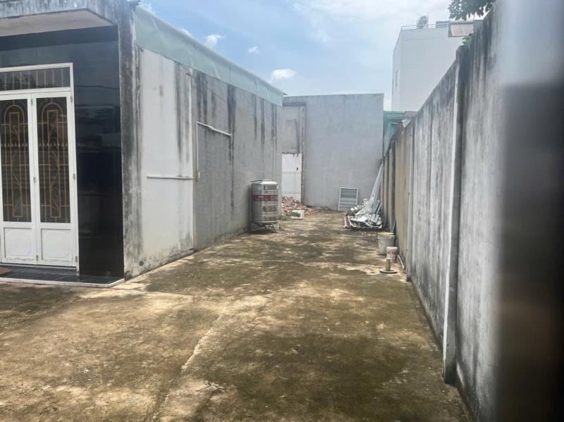 Chỉ 8.1 tỷ ​nhà sân vườn - lý thường kiêt-hẻm xe tải .300m²  trung tâm hóc môn - 4