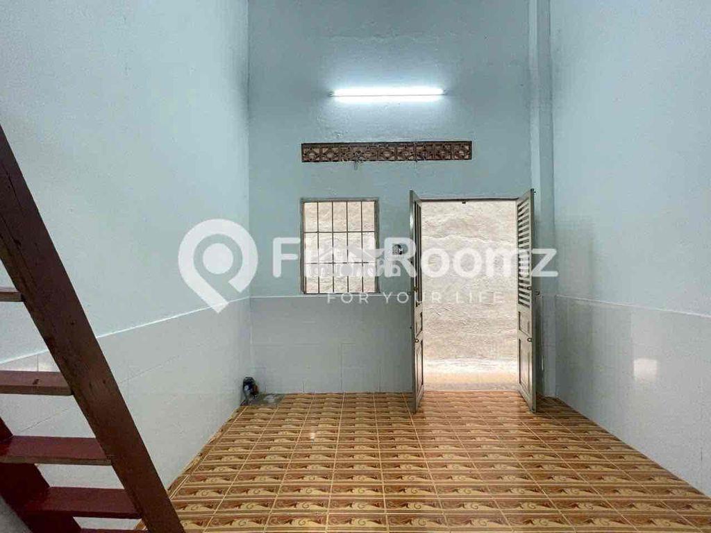 Dãy phòng tầng trệt gác cao ngay lê thị riêng - 2