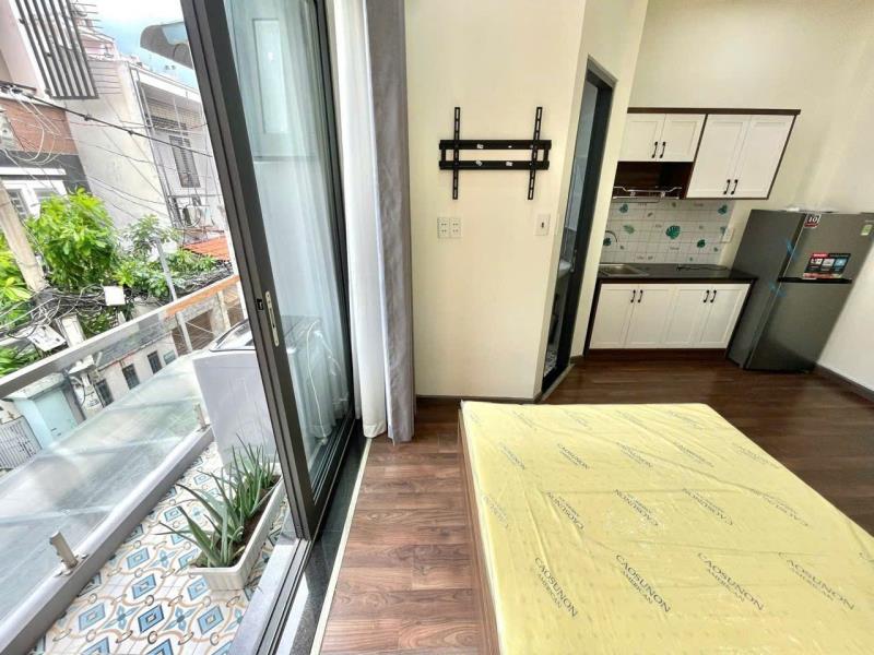 Căn hộ cho thuê bình thạnh full nội thất có ban công, cửa sổ – gần hàng xanh, bà chiểu - 2