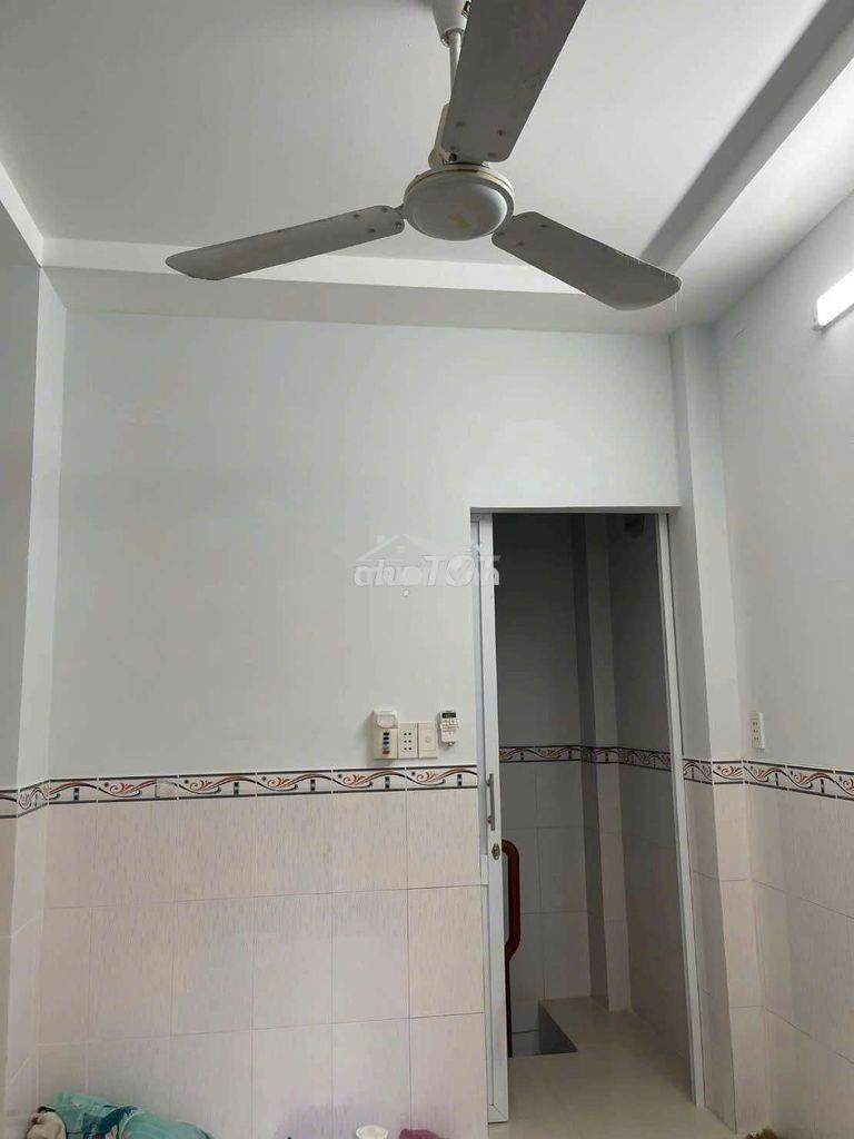 ❤️❤️ Quận 10 nhà nguyên căn chợ hoa hồ thị kỷ - 10 triệu - 2