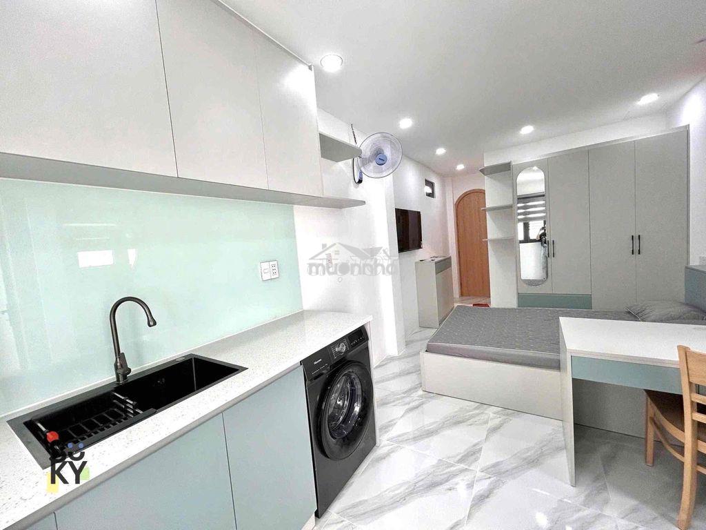 Tone trắng có gu máy giặt riêng thang máy - 4