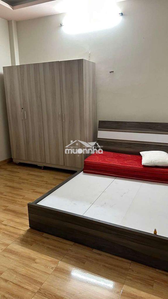 Cho thuê nhà giá rẻ - hẻm 10m ô tô để trong nhà - 4