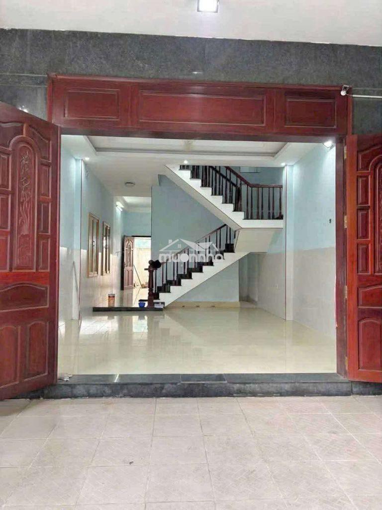 Cho thuê nhà 5x25 - 1 lầu -2pn -2wc đường xe hoi tới nhà