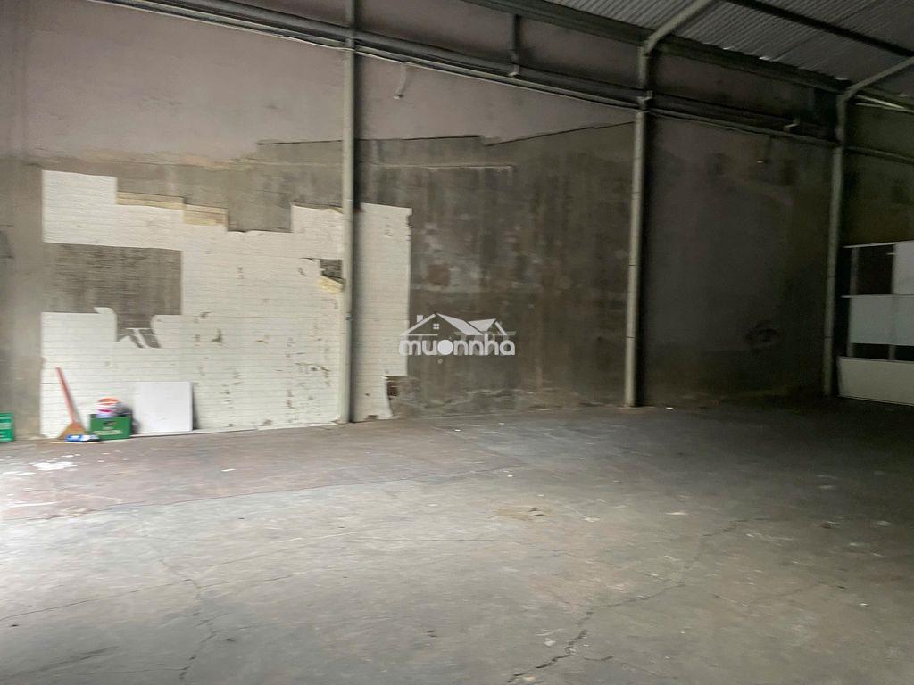 Cho thuê kho xưởng kcn sống thần, 200m2, giá 19tr/ tháng - 2