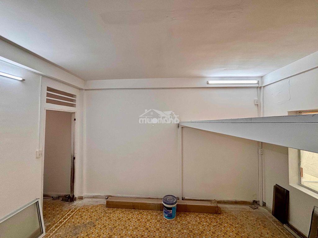Cho thuê duplex 3,4 bạn ở siêu rộng - ngay ba thang hai - lê đại hành - 4