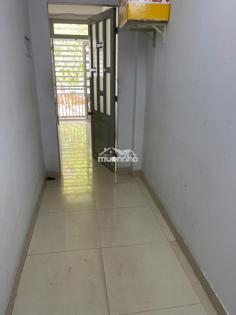 Phòng đẹp giá rẻ quận gò vấp (cũ), giờ tự do, có máy lạnh.
