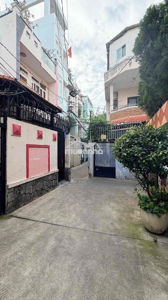 Nhà gần phan xích long 43m2 c2 tầng ntct