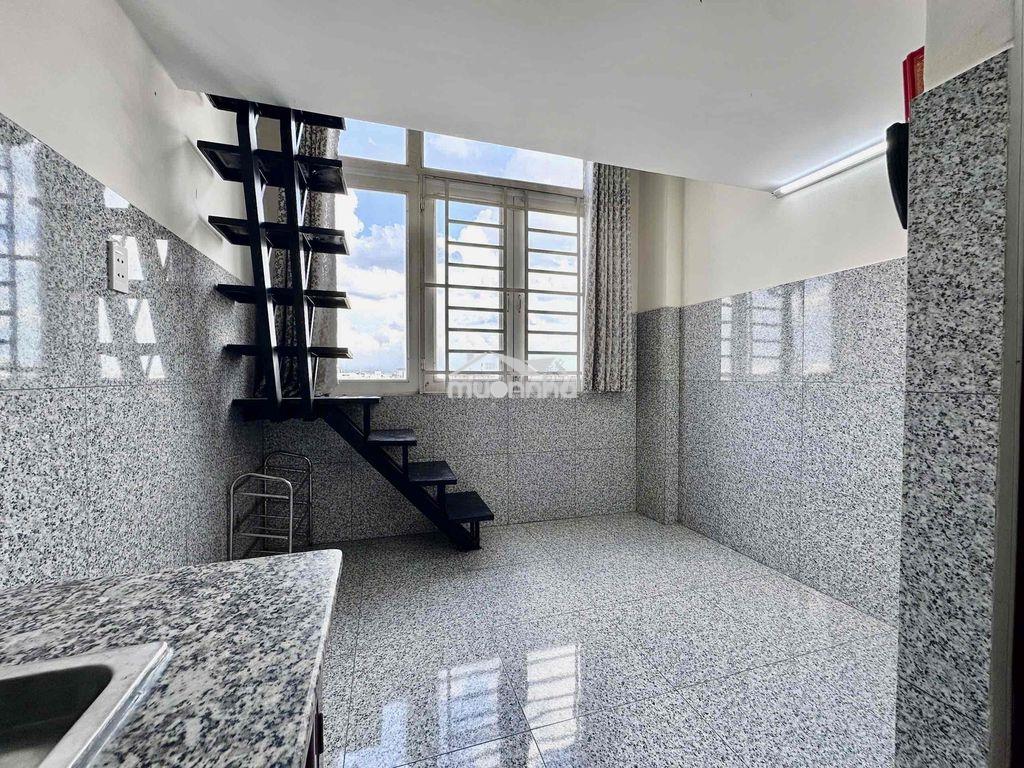 Duplex - cửa sổ trời - gần nttu - giảm 50% tiền nhà cho tân sinh viên - 2