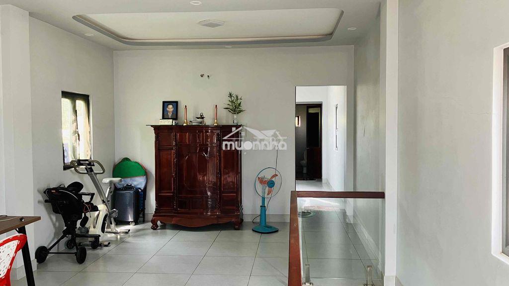 Bán nhà trệt lầu mới - 3