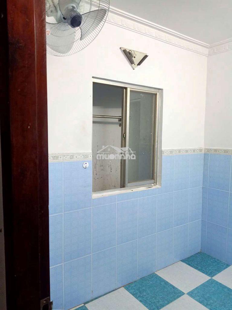 P lầu 2 , cửa sổ có gác,wc riêng,q5,q10,q1, gần nhiều trường đại học - 2
