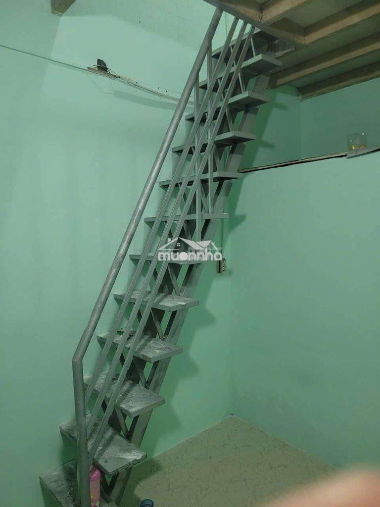Cho thuê nhà riêng phan văn trị p10 gv. trệt, gác . 3 x4