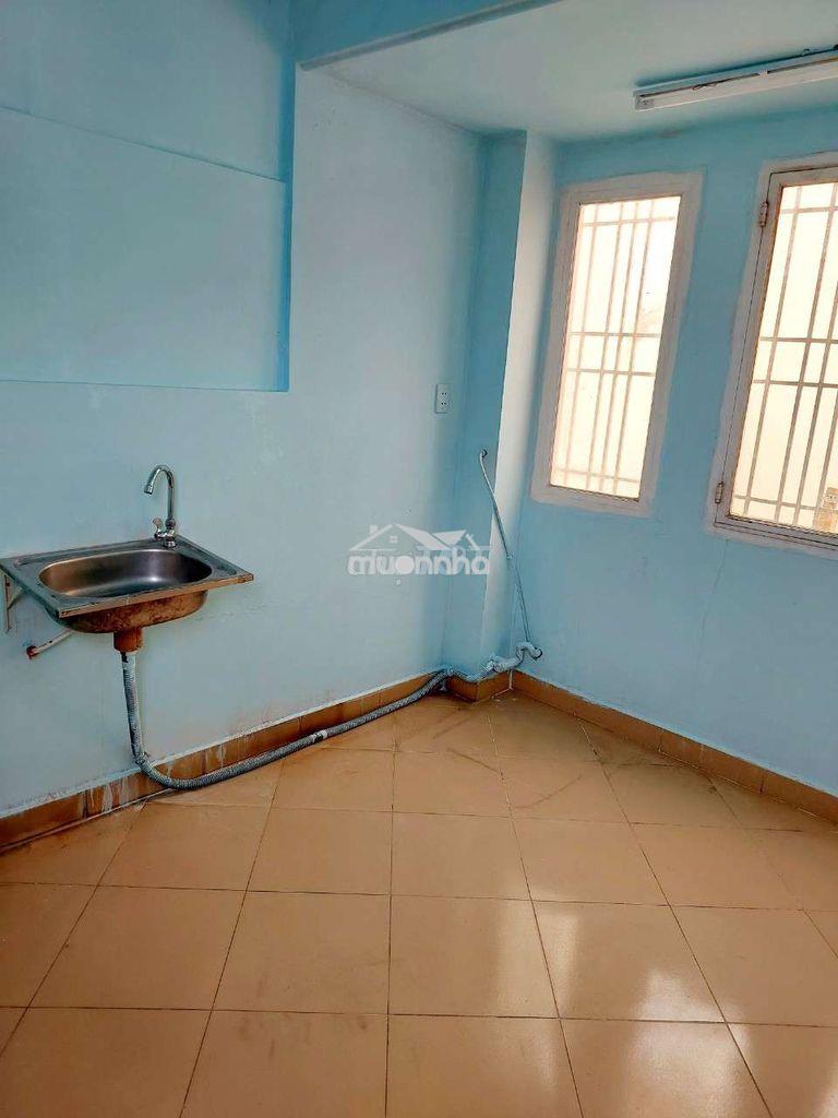 Cho thuê phòng q3.cửa sổ.nội thất 2tr2 - 3
