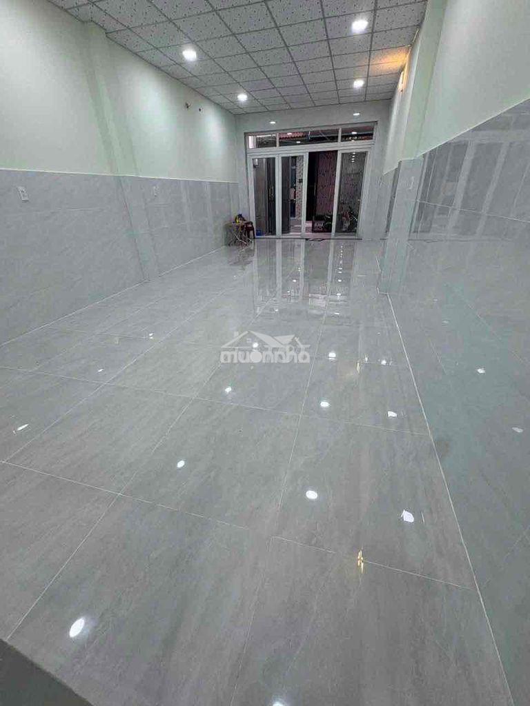 Cho thue nhà nguyen căn,cấp 4,nguyễn cửu đàm,4,3x22m,qtphu