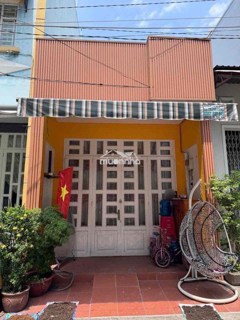 Cần bán !! hẻm tân kỳ tân quý 3.8x18m ( lửng mới )